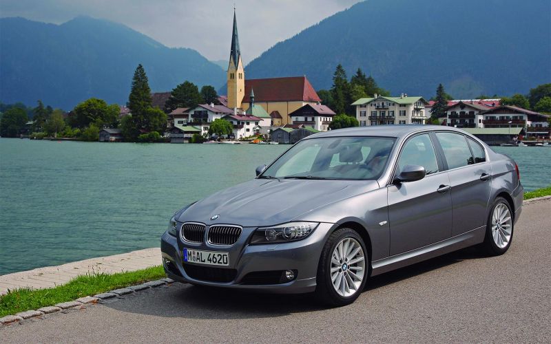 
            5 самых «живучих» премиальных машин за ₽1 млн. Дешево и сердито
        