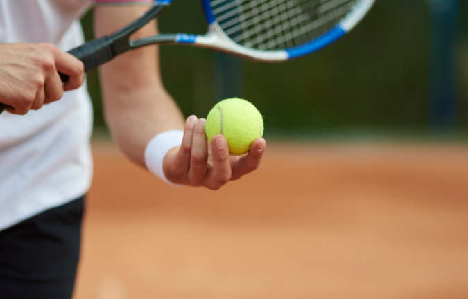 Теннис в прямом эфире: где смотреть и как углубиться в игру