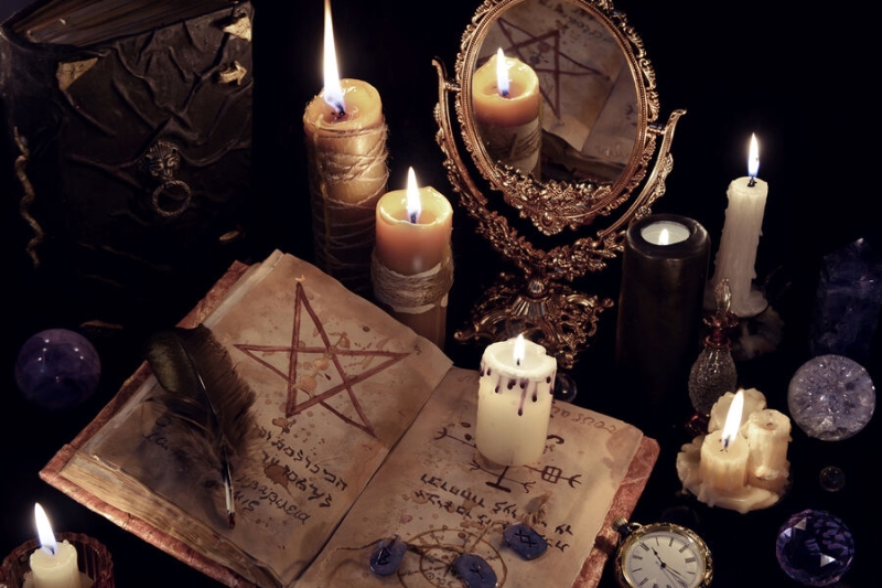 «Гражданин, предъявите крестик»: поклонников сатаны впервые запретили в России