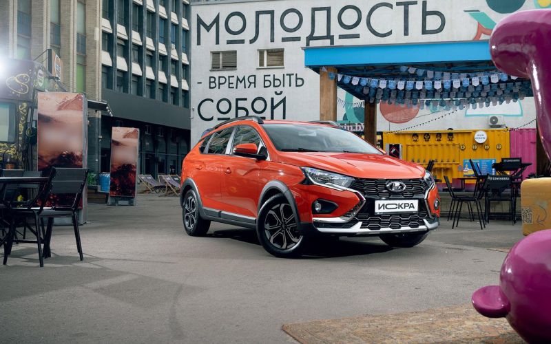 
            Искра есть, а огонь будет? Первый тест Lada Iskra SW Cross
        