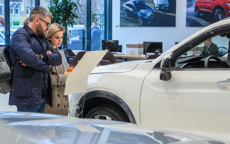 
            Ключевую ставку понизили до 18%. Чего ждать покупателям машин
        