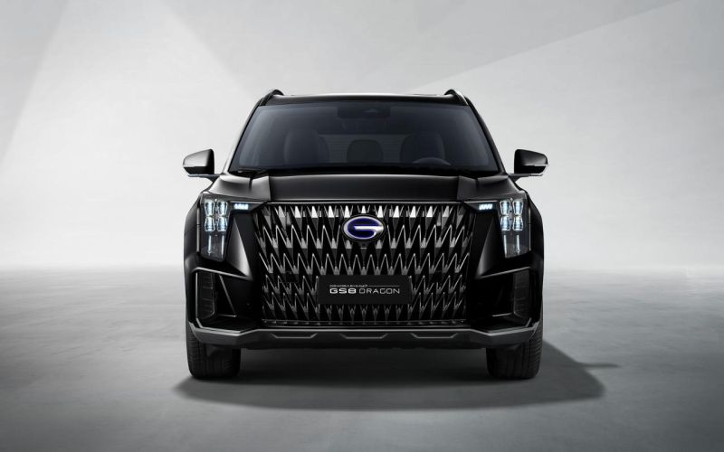 
            Объявлен старт продаж гибридного GAC GS8 Dragon. 427 сил за ₽5,4 млн
        