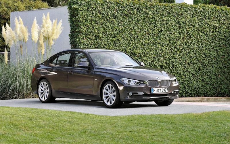 
            От Kia до BMW. Какие седаны можно купить по цене новой Lada Iskra
        