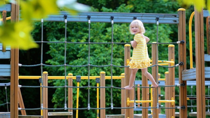 Плейхабы против смартфонов: как отвлечь ребенка от телефона и заставить его двигаться 