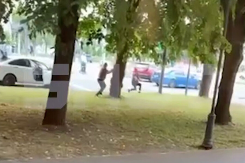 Поножовщина и перестрелка в Нальчике. Один из нападавших убит, полицейский ранен 