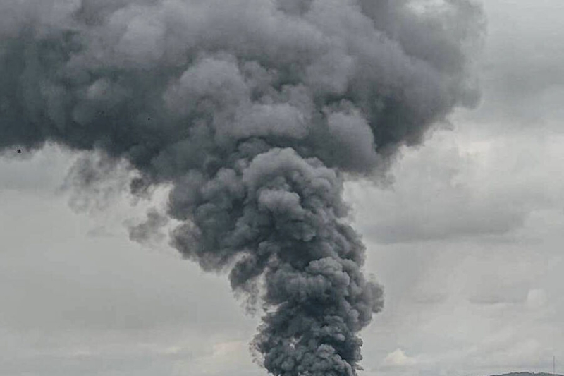 Сочи подвергся массированной атаке дронов. ВСУ ударили по нефтебазе в «Сириусе» 