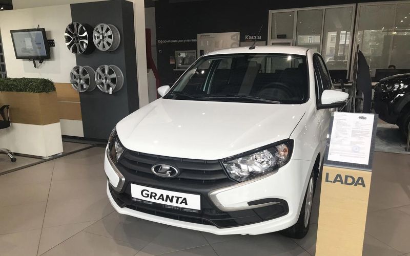 
            В АвтоВАЗе рассказали, почему Lada Iskra не заменила Granta
        