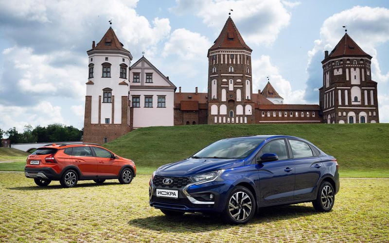 В машинах Lada решили сделать автозапуск и открытие багажника голосом