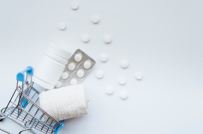 Регистрация лекарственных средств: путь от разработки до аптеки