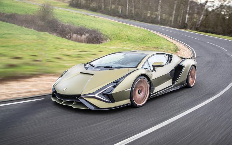 
            5 машин, о которых вы даже не мечтали. Они стоят как бизнес-джет
        