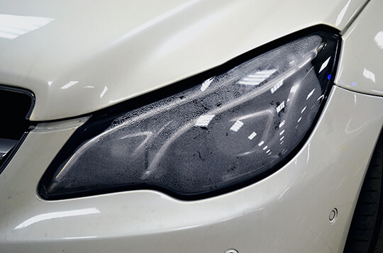 Роль фар автомобиля: безопасность, стиль и функциональность