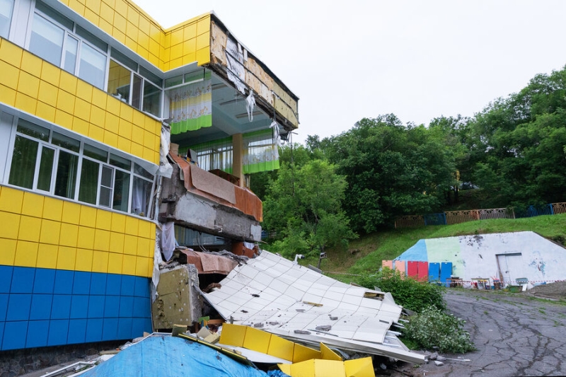 Извержение вулкана и 130 афтершоков: последствия землетрясения на Камчатке 