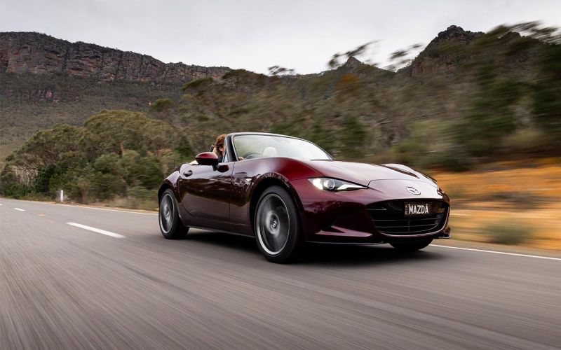 
            Mazda завершила квартал с убытком в ¥42 млрд. Прогнозы неутешительные
        