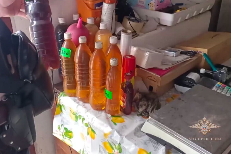 Уже не менее 10 жертв: на Кубани выросло число погибших от отравления самодельной чачей 