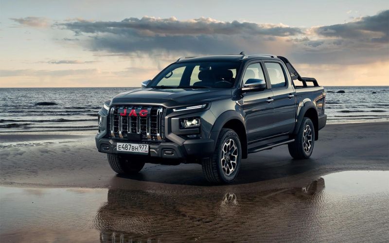 
            В США обожают пикапы. Сколько их продано в России
        