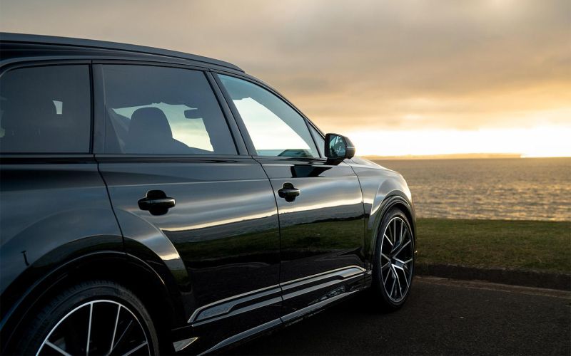 
            Audi готовит премьеру флагманского кроссовера Q9. Что известно
        