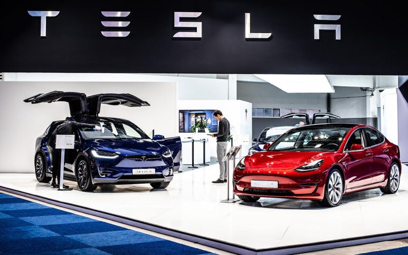 
            С какими проблемами столкнулся западный автопром. Что происходит
        