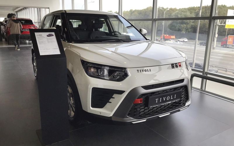 
            Скидки — до ₽1 млн, нет людей и машин. Как мы покупали кроссовер KGM
        