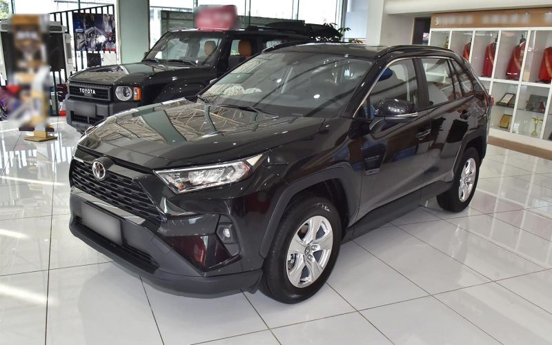 
            Toyota вошла в число самых продаваемых машин в России. Топ-10 марок
        