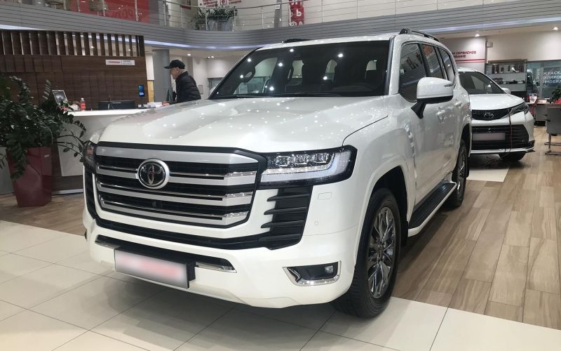 
            В России стали снова покупать Toyota. Модели, цены и гарантия
        