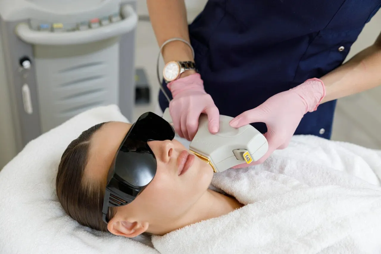 Инфракрасный термолифтинг: как добиться идеальной подтяжки кожи