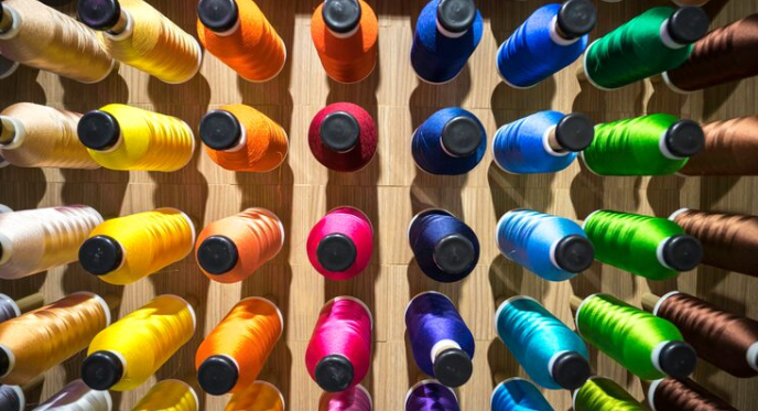 Искусство вышивки: нитки для машинной вышивки и швейные нитки