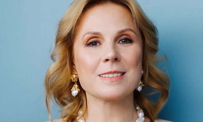 Дина Корзун: «Нас учили быть большими артистами»