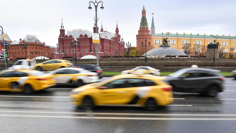 Минпромторг опубликовал перечень авто, которые можно использовать в такси