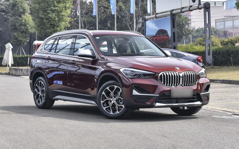 
            Пять премиальных иномарок, которые не подорожают из-за нового утильсбора
        