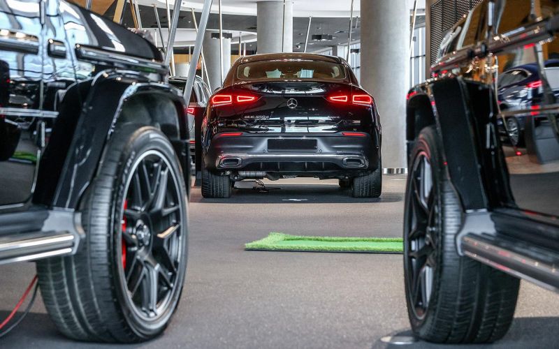 
            «Разорение дилеров». «Обухов» — о «китайцах» и конце серого импорта
        