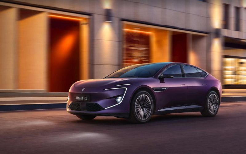 
            Эти автомобили успели привезти до реформы утильсбора.  Все новинки ноября
        