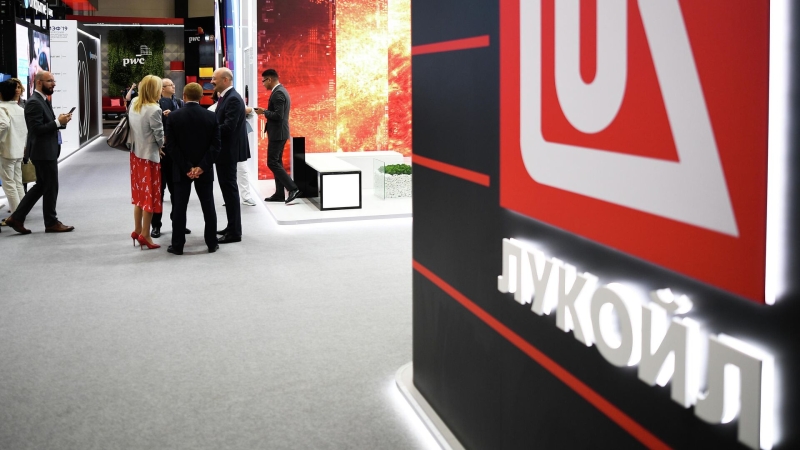 Лицензию на сделки по "Лукойлу" могут отозвать в любое время, заявили в США