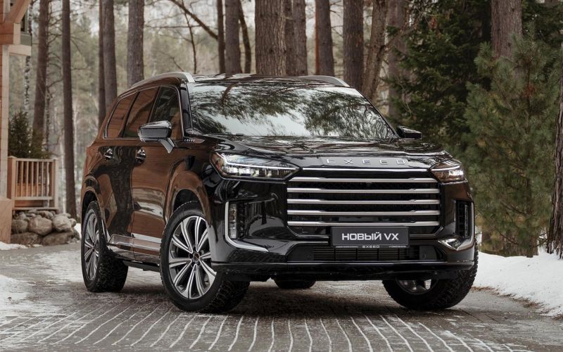 
            В России выросли продажи премиальных машин. Это произошло впервые за год
        