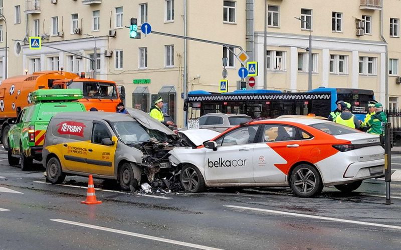 Авария по вине каршеринга: как остаться без автомобиля и денег