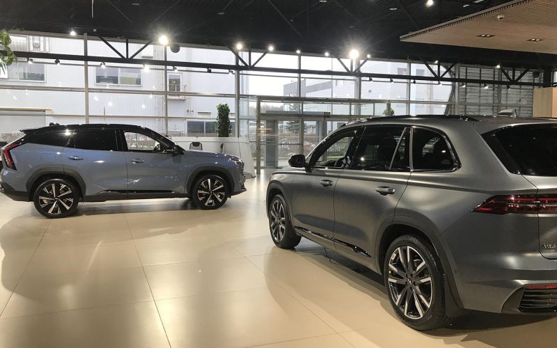 
            Geely и GAC отреагировали на новость об уходе из России
        